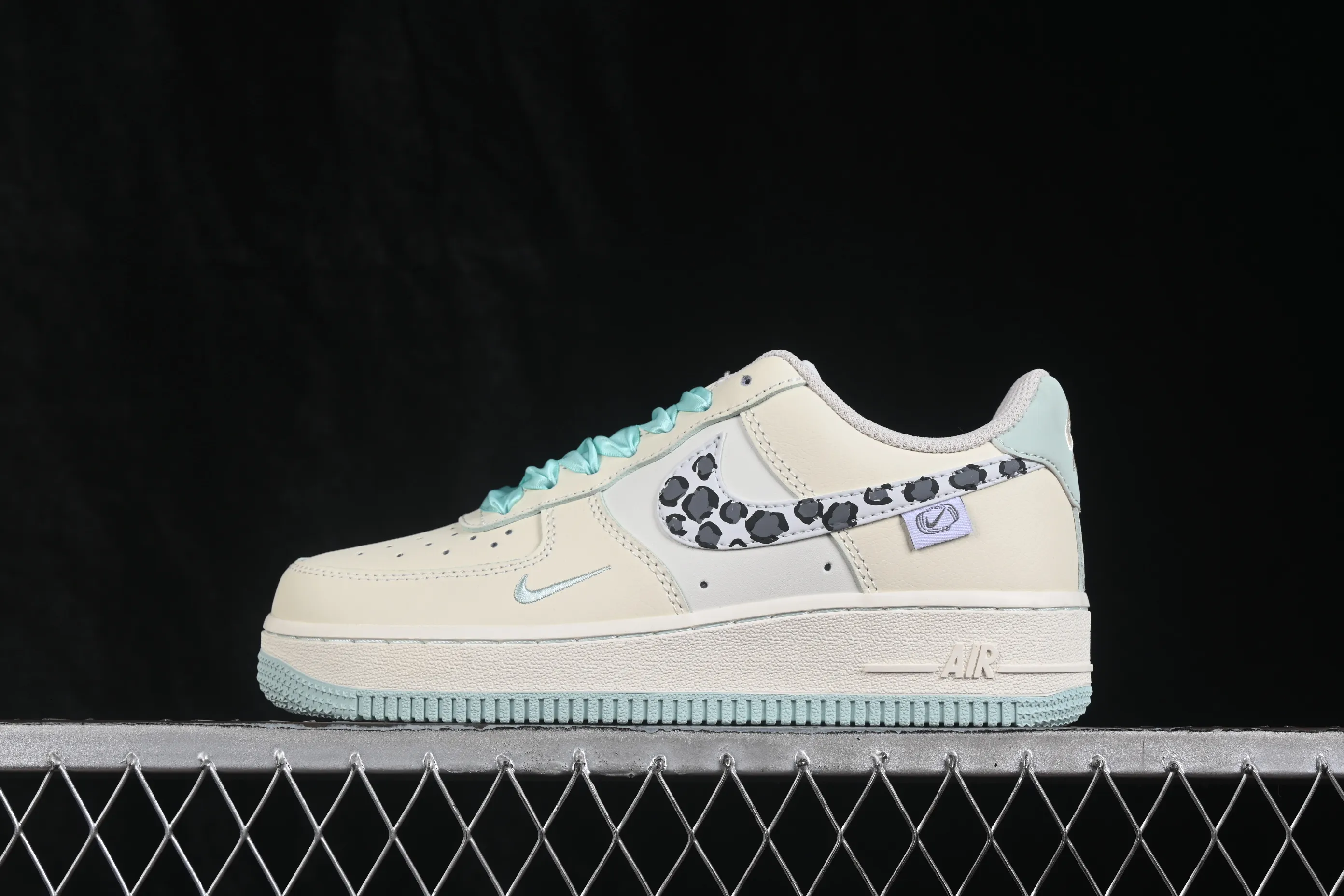 All categories Nk Air Force 1 Air Force series Nk Air Force 1 Low Air Force low top Nike Air Force 1'07 Low "Green Grape Leopard Pop" Hand-painted graffiti Green Grape Leopard Air Force One low-top casual sneakers FB1839-112